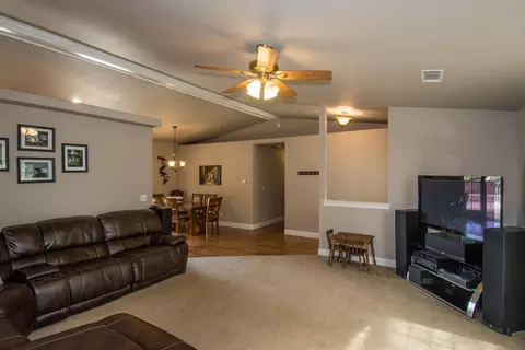 3244 Seedling Dr, Redding, CA 96001 photo 4