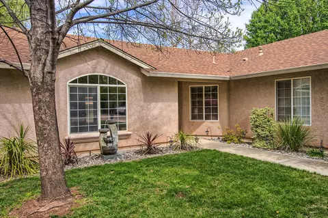 3244 Seedling Dr, Redding, CA 96001 photo 2