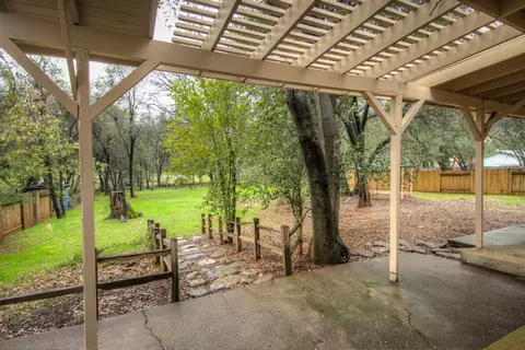4312 Paulson Ln, Redding, CA 96002 photo 16