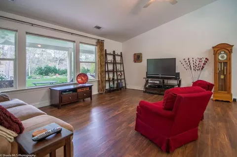 11660 Wilvern Ln, Redding, CA 96003 photo 8
