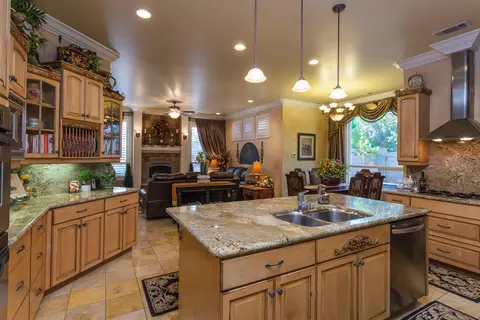 4572 Big Horn Dr, Redding, CA 96002 photo 12