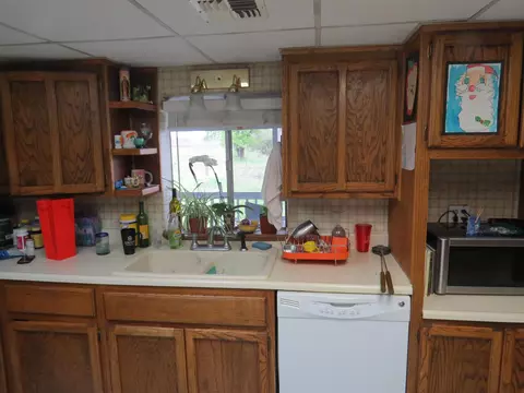 7462 Neverland, Redding, CA 96002 photo 4