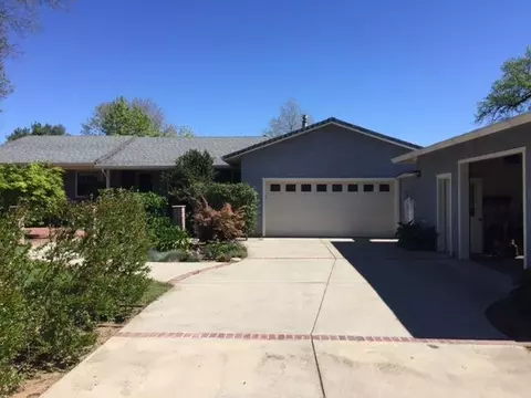 3505 Riverview Dr, Redding, CA 96001 photo 1
