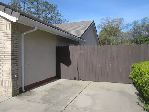 3618 Eagle, Redding, CA 96001 photo 4