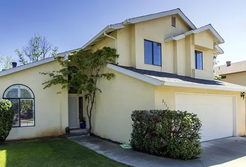 2113 Hacienda St, Redding, CA 96003 photo 1
