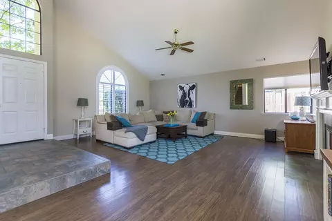 2113 Hacienda St, Redding, CA 96003 photo 17