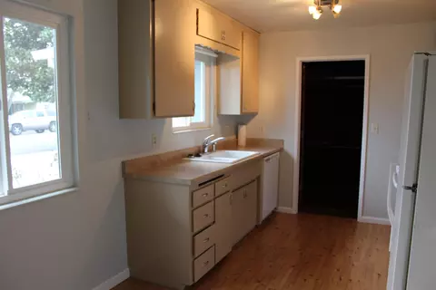 2296 Saturn, Redding, CA 96002 photo 3