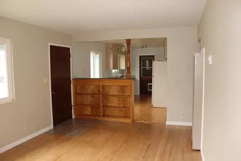 2296 Saturn, Redding, CA 96002 photo 4