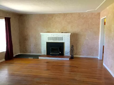 1430 Pleasant St, Redding, CA 96001 photo 9