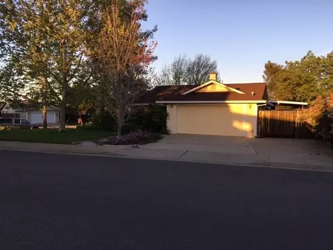 115 Danbury Dr, Redding, CA 96003 photo 1