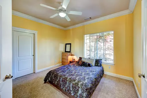 1001 Rollingview Dr, Redding, CA 96003 photo 18