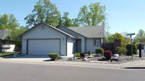 481 Yolla Bolly, Redding, CA 96003 photo 1