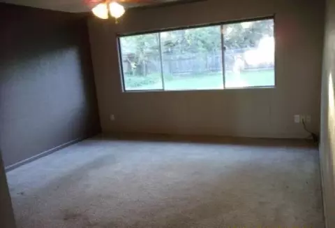 3560 Riverview Dr, Redding, CA 96001 photo 5
