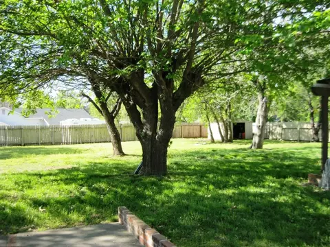 3121 Sacramento Dr, Redding, CA 96001 photo 23