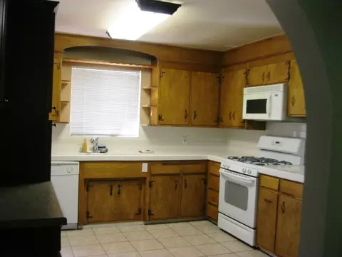 3121 Sacramento Dr, Redding, CA 96001 photo 4