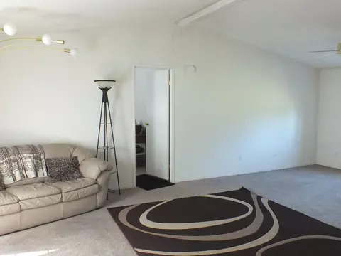 21558 Kathy Ln, Redding, CA 96003 photo 7