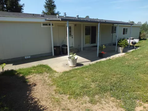 21558 Kathy Ln, Redding, CA 96003 photo 39