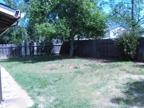 3853 Apollo St, Redding, CA 96002 photo 8