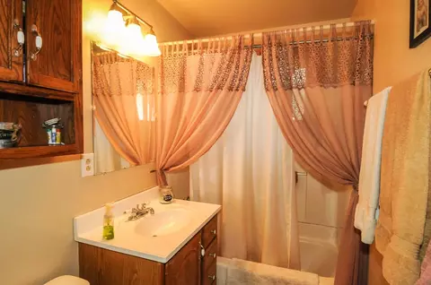 3560 Mercury Dr, Redding, CA 96002 photo 12