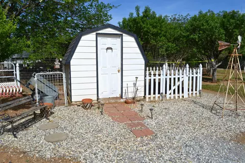 11305 Old Oregon Trl, Redding, CA 96003 photo 35