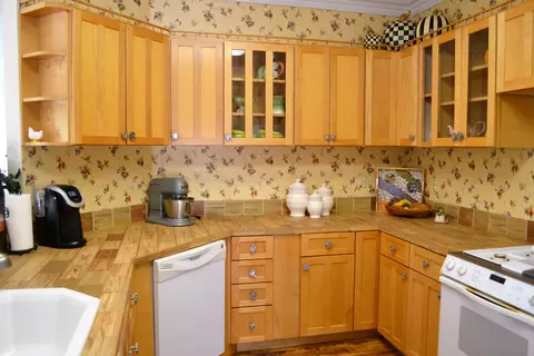 11305 Old Oregon Trl, Redding, CA 96003 photo 11