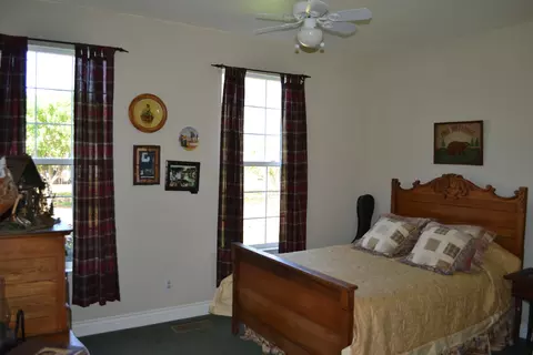 11305 Old Oregon Trl, Redding, CA 96003 photo 25