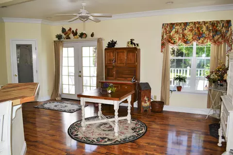 11305 Old Oregon Trl, Redding, CA 96003 photo 12