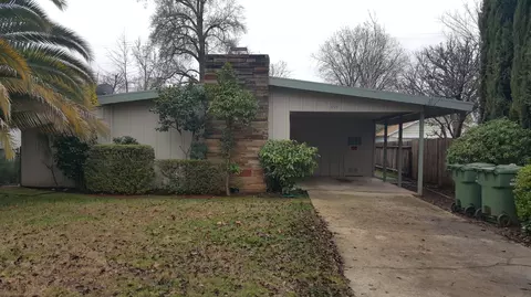 895 South St, Redding, CA 96001 photo 1