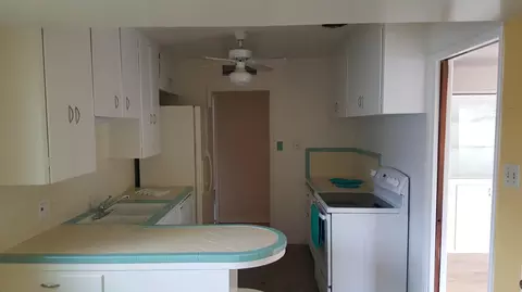 895 South St, Redding, CA 96001 photo 4