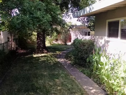 895 South St, Redding, CA 96001 photo 16