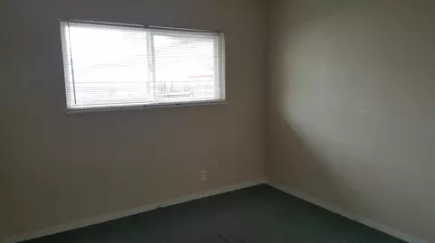 895 South St, Redding, CA 96001 photo 11