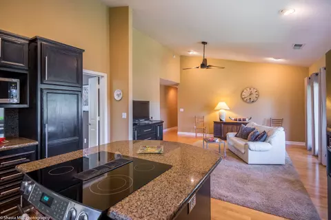 3904 Rainier Dr, Redding, CA 96001 photo 7