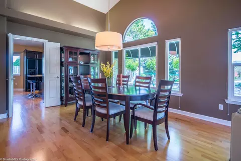 3904 Rainier Dr, Redding, CA 96001 photo 5