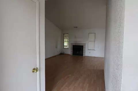 530 Shoemaker Ct, Redding, CA 96003 photo 2