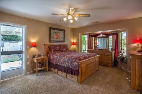 1645 Canter Ct, Redding, CA 96002 photo 8