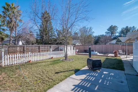 1645 Canter Ct, Redding, CA 96002 photo 22