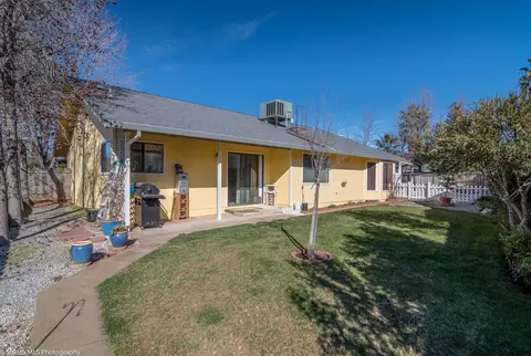 1645 Canter Ct, Redding, CA 96002 photo 17