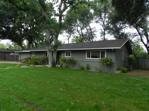 578 Julie Way, Redding, CA 96002 photo 4
