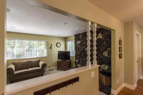 3256 Forest Hills Dr, Redding, CA 96002 photo 7