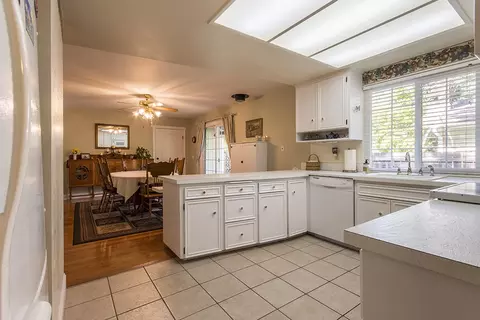 3256 Forest Hills Dr, Redding, CA 96002 photo 22