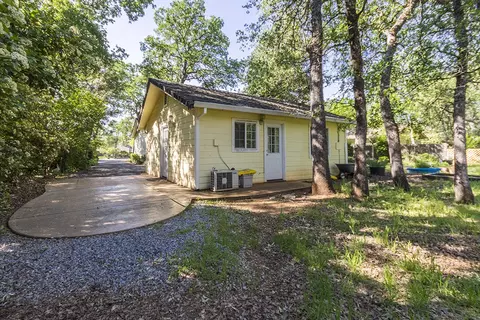 3256 Forest Hills Dr, Redding, CA 96002 photo 26