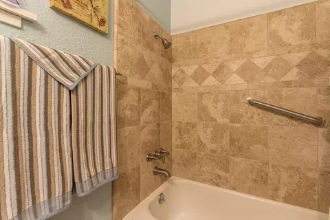 3256 Forest Hills Dr, Redding, CA 96002 photo 12