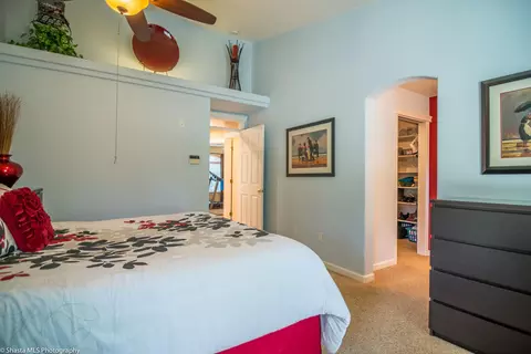 820 Paramount Way, Redding, CA 96003 photo 17