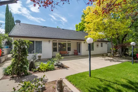 820 Paramount Way, Redding, CA 96003 photo 23
