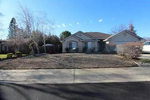 2859 Blue Bell Dr, Redding, CA 96001 photo 1