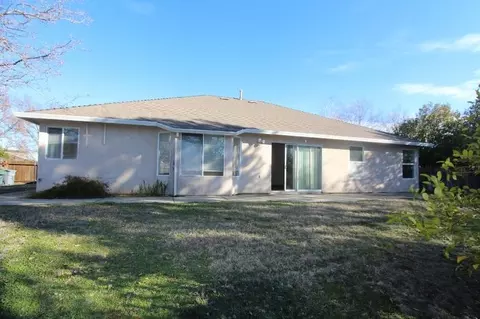 2859 Blue Bell Dr, Redding, CA 96001 photo 2