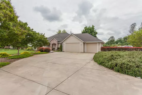 13026 Spring Lake St, Redding, CA 96003 photo 51