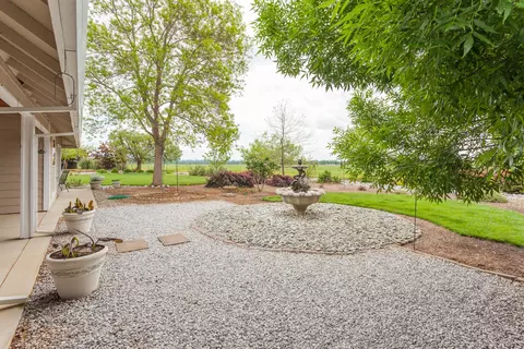 13026 Spring Lake St, Redding, CA 96003 photo 41