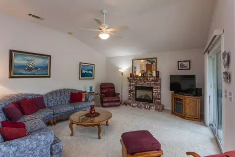 13026 Spring Lake St, Redding, CA 96003 photo 8