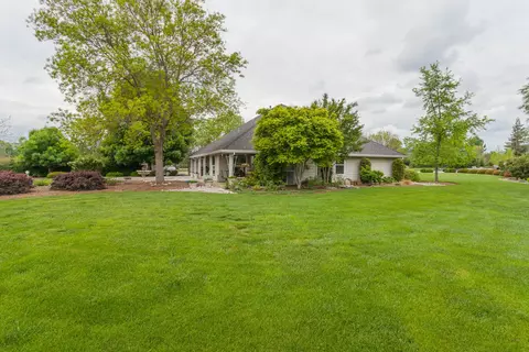 13026 Spring Lake St, Redding, CA 96003 photo 45
